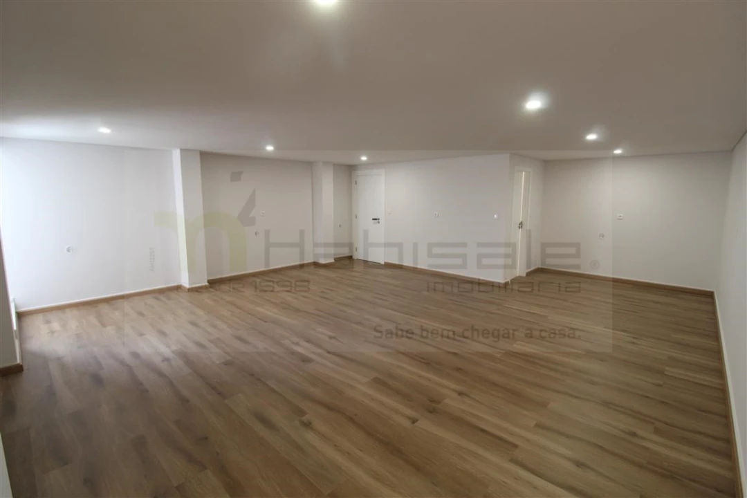 Moradia T3 para Venda em Barcarena Foto 5