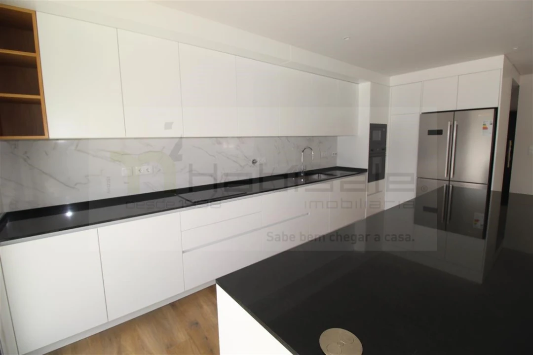 Moradia T3 para Venda em Barcarena Foto 9