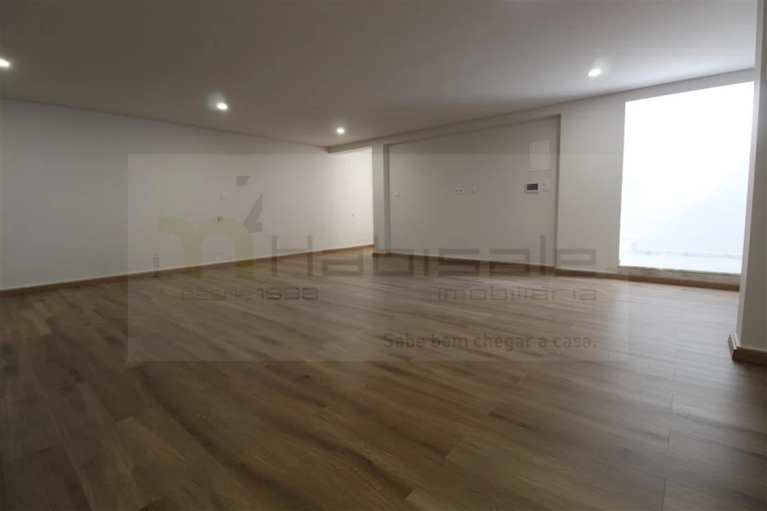 Moradia T3 para Venda em Barcarena Foto 13