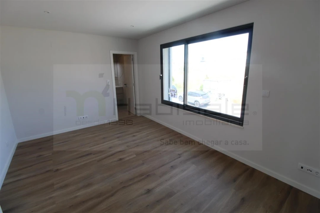 Moradia T3 para Venda em Barcarena Foto 22