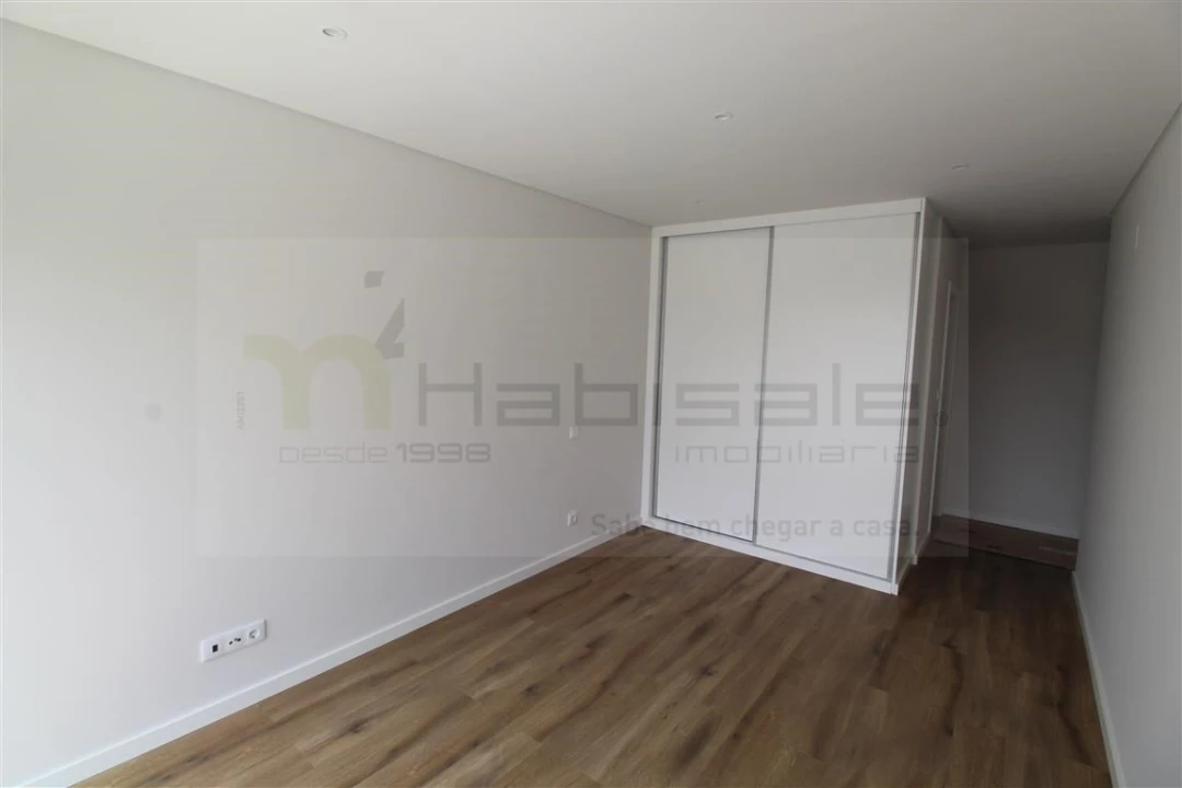 Moradia T3 para Venda em Barcarena Foto 29