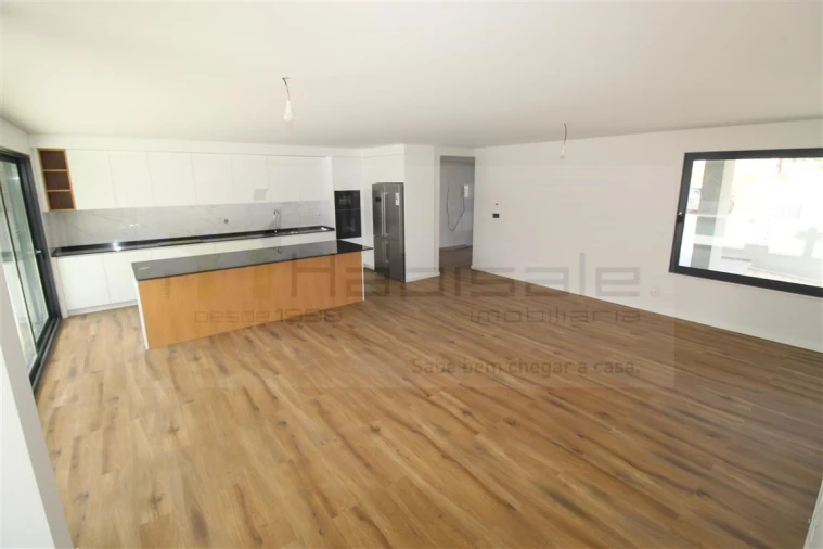 Moradia T3 para Venda em Barcarena Foto 10