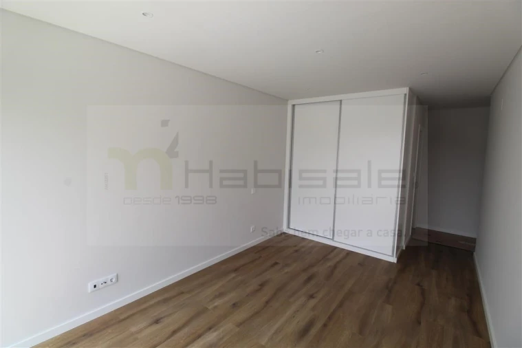 Moradia T3 para Venda em Barcarena Foto 29