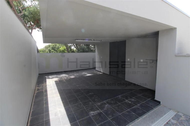 Moradia T3 para Venda em Barcarena Foto 37