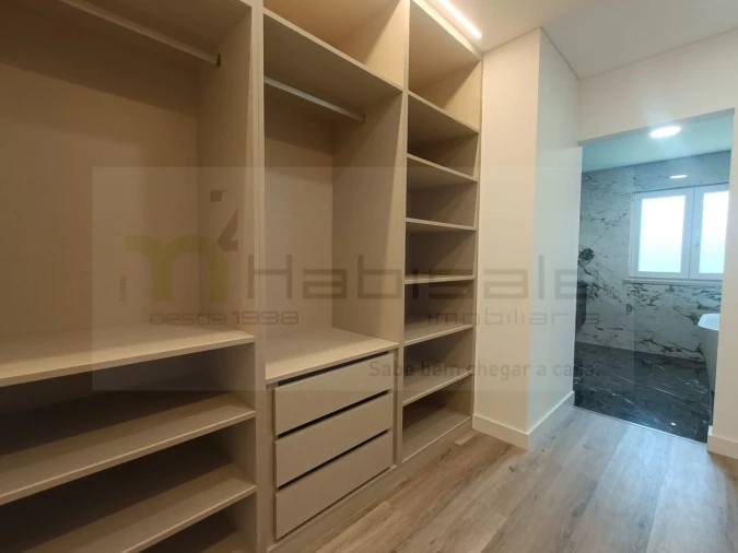 Moradia T4 para Venda em Charneca de Caparica e Sobreda Foto 61