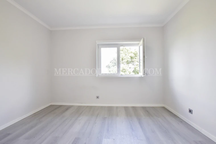 Moradia T3 para Venda em Argoncilhe Foto 18