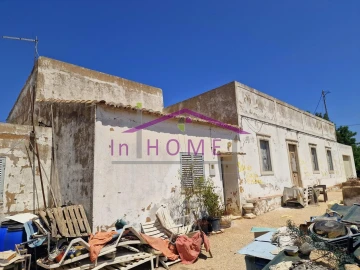 Moradia T4 para Venda em Loule (São Clemente)