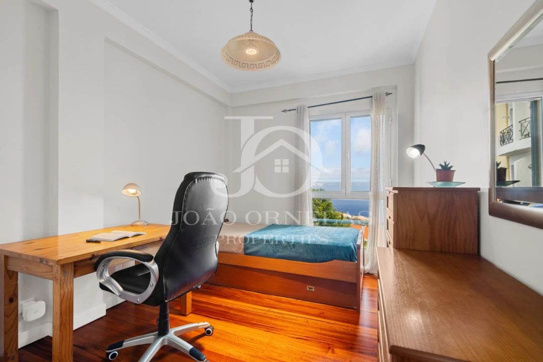 Apartamento T4 para Venda em Caniço Foto 14