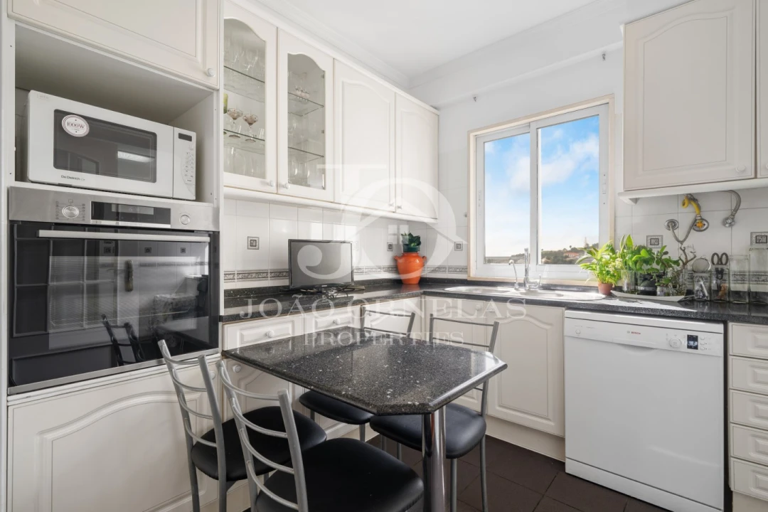 Apartamento T4 para Venda em Caniço Foto 25