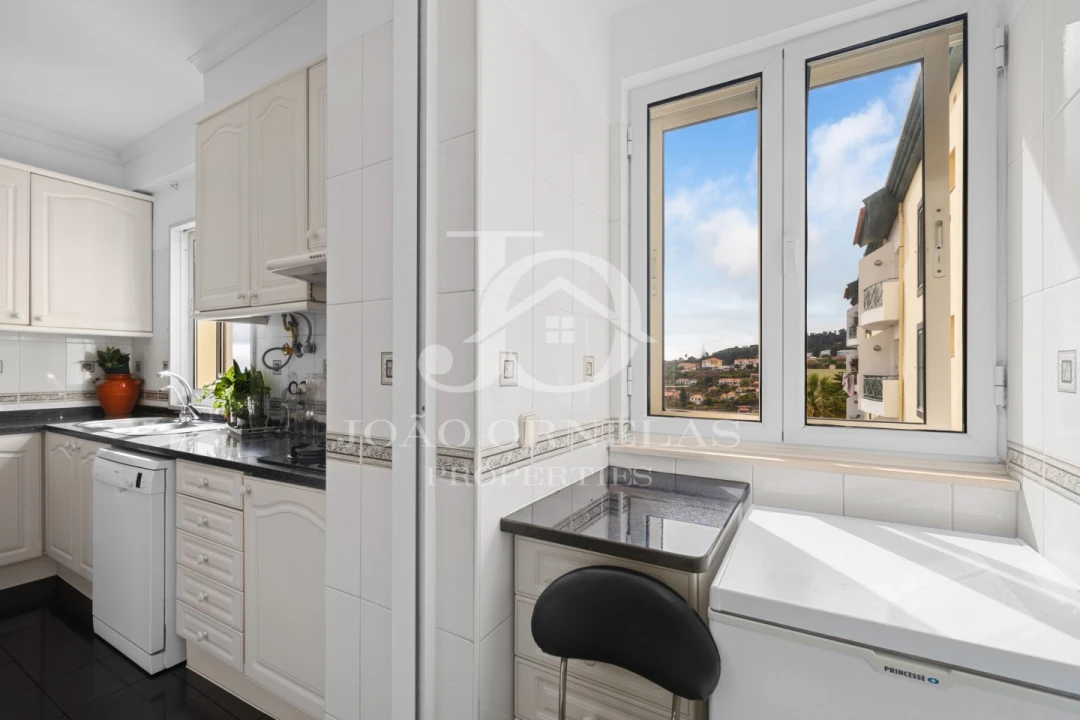 Apartamento T4 para Venda em Caniço Foto 28