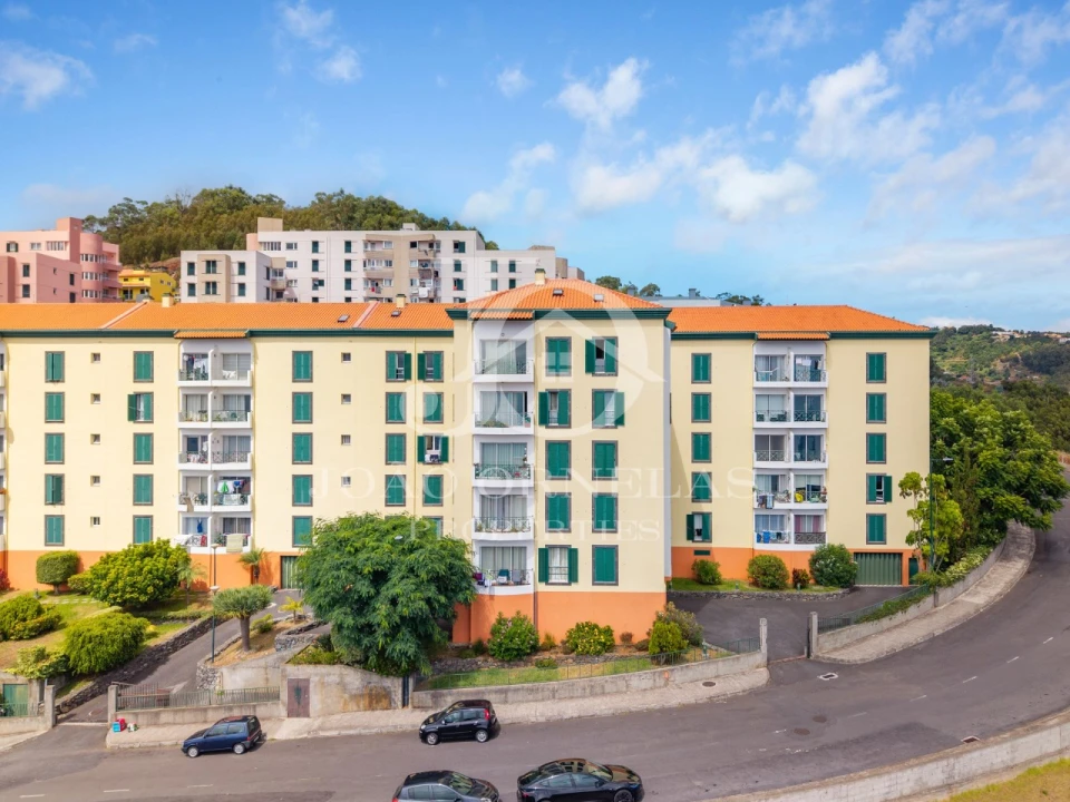 Apartamento T4 para Venda em Caniço Foto 37