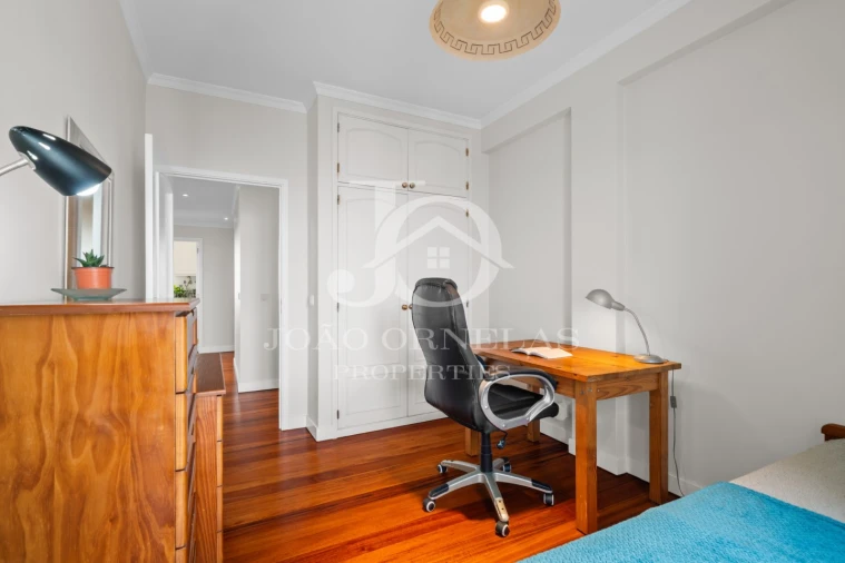 Apartamento T4 para Venda em Caniço Foto 15