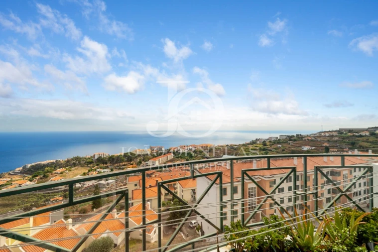 Apartamento T4 para Venda em Caniço Foto 29