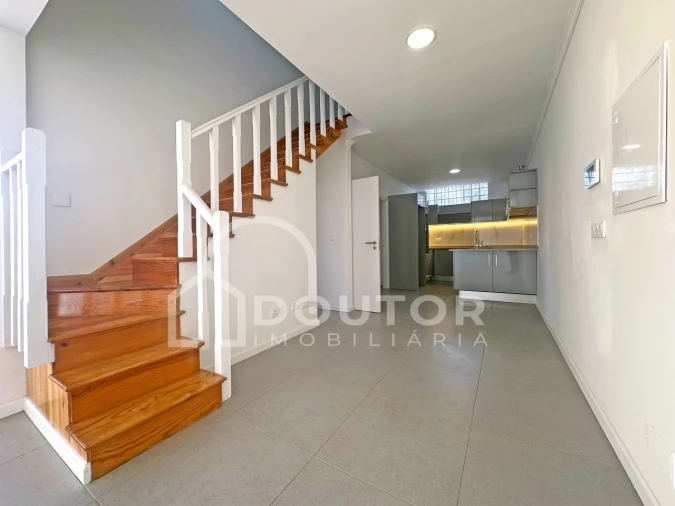 Moradia T3 para Venda em Funchal (Santa Luzia) Foto 9