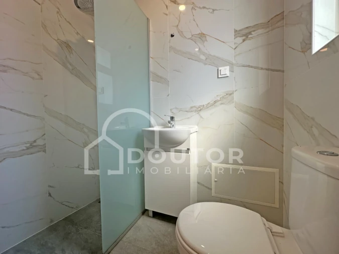 Moradia T3 para Venda em Funchal (Santa Luzia) Foto 18