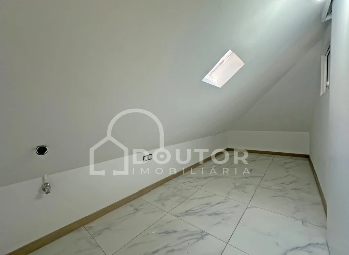 Moradia T3 para Venda em Funchal (Santa Luzia) Foto 21