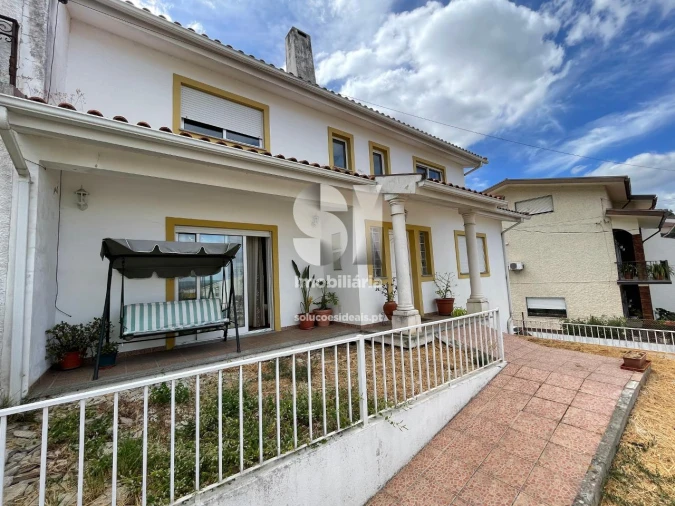 Moradia T4 para Venda em Lousã e Vilarinho Foto 4