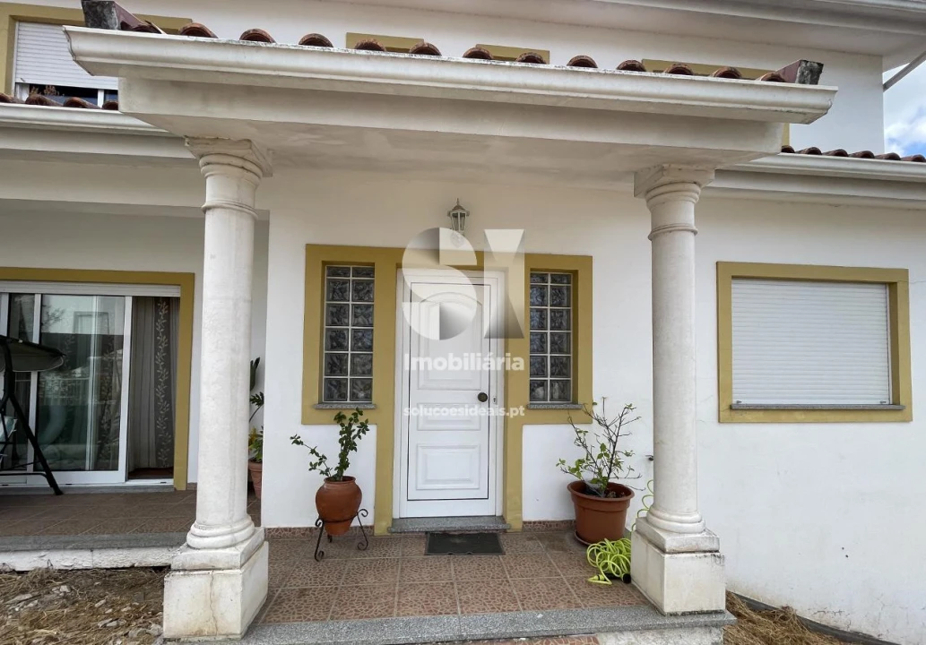 Moradia T4 para Venda em Lousã e Vilarinho Foto 5