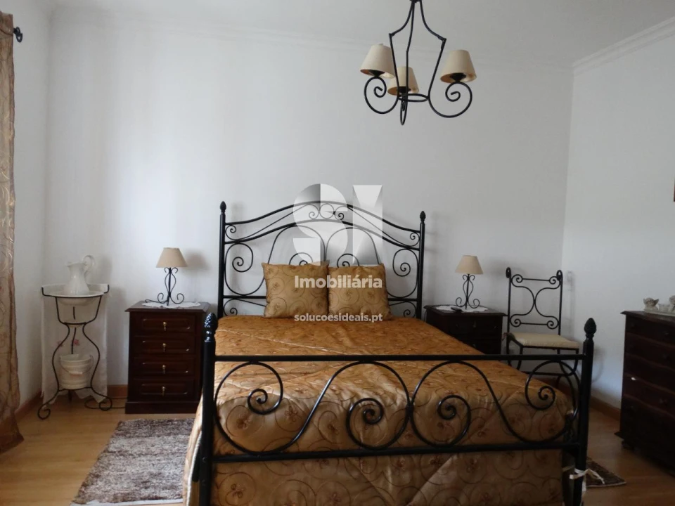 Moradia T4 para Venda em Lousã e Vilarinho Foto 13