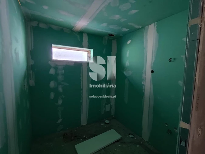 Moradia T2 para Venda em Pampilhosa Foto 4