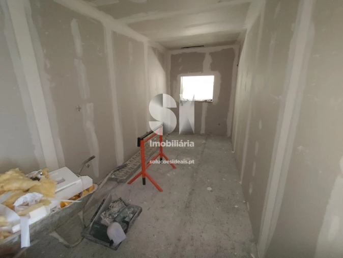 Moradia T2 para Venda em Pampilhosa Foto 6