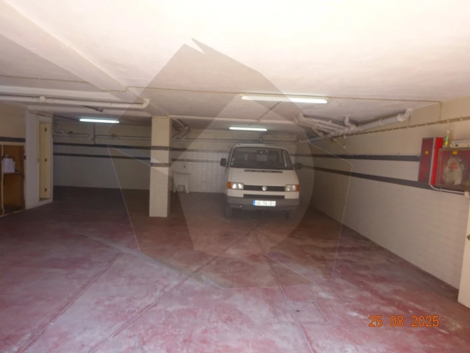 Garagem para Arrendamento em Cedofeita, Santo Ildefonso, Sé, Miragaia, São Nicolau e Vitória Foto 3