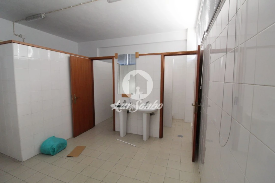 Armazém para Venda em Carvalhal Foto 4