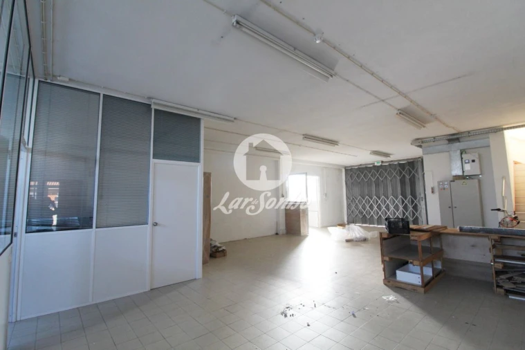 Armazém para Venda em Carvalhal Foto 10