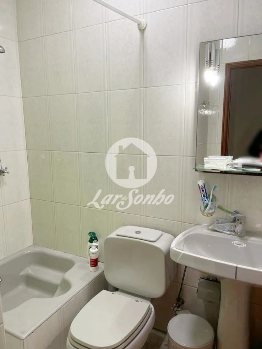 Moradia T4 para Venda em Arcozelo Foto 14