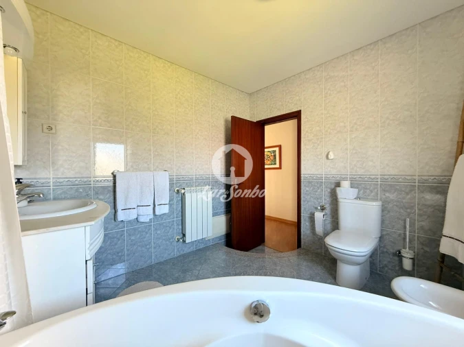 Moradia T3 para Venda em Antas Foto 24