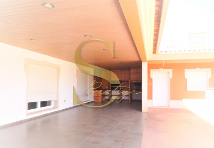 Moradia T7 para Venda em Bidoeira de Cima Foto 9