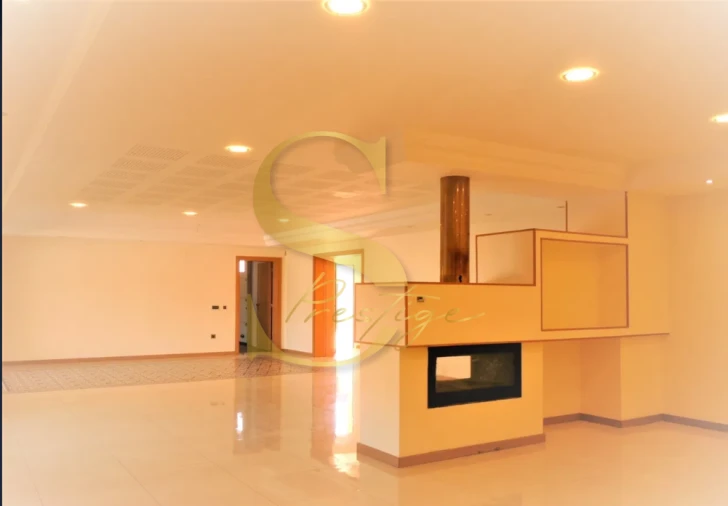 Moradia T7 para Venda em Bidoeira de Cima Foto 15