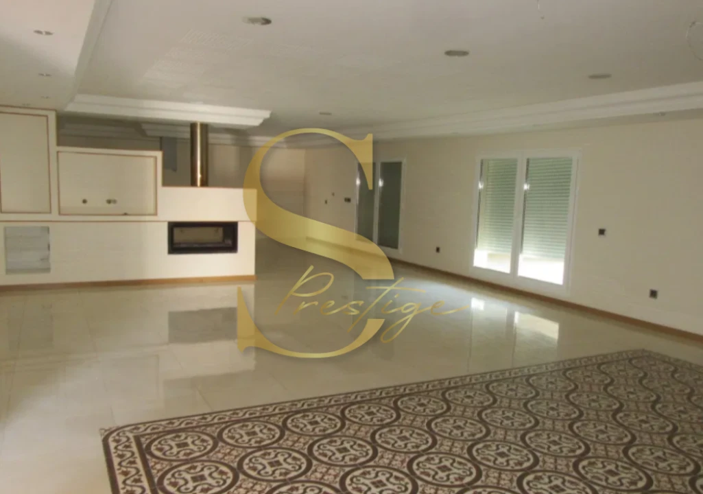 Moradia T7 para Venda em Bidoeira de Cima Foto 16