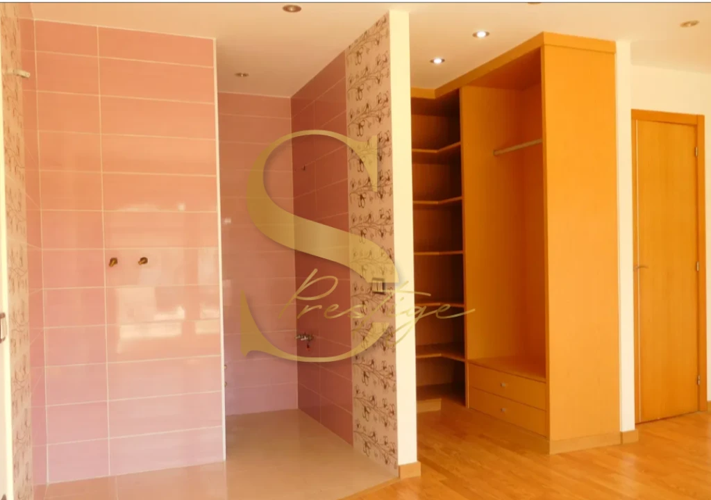 Moradia T7 para Venda em Bidoeira de Cima Foto 22