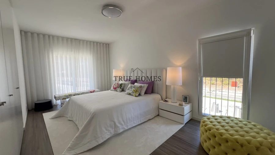 Apartamento T3 para Venda em Corroios Foto 27