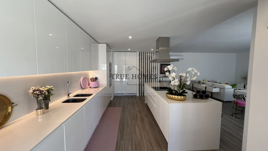 Apartamento T3 para Venda em Corroios Foto 10