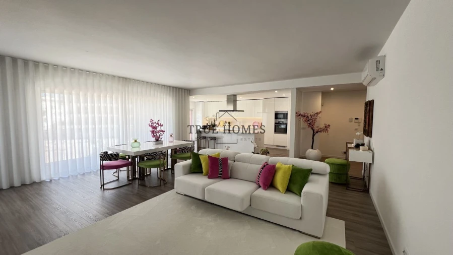 Apartamento T3 para Venda em Corroios Foto 7