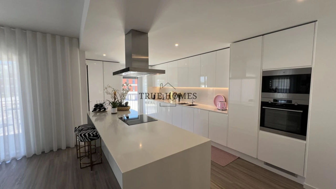 Apartamento T3 para Venda em Corroios Foto 11