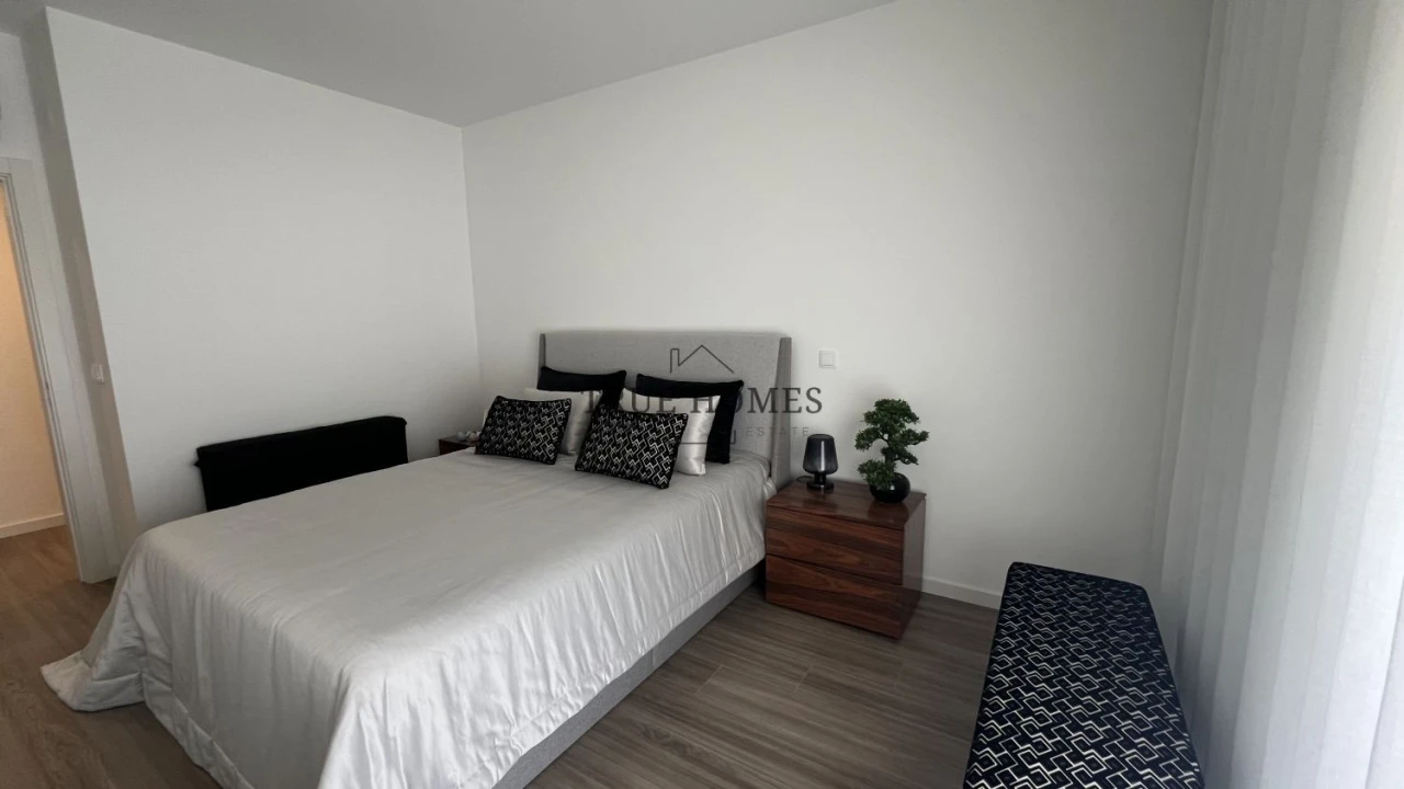 Apartamento T3 para Venda em Corroios Foto 17