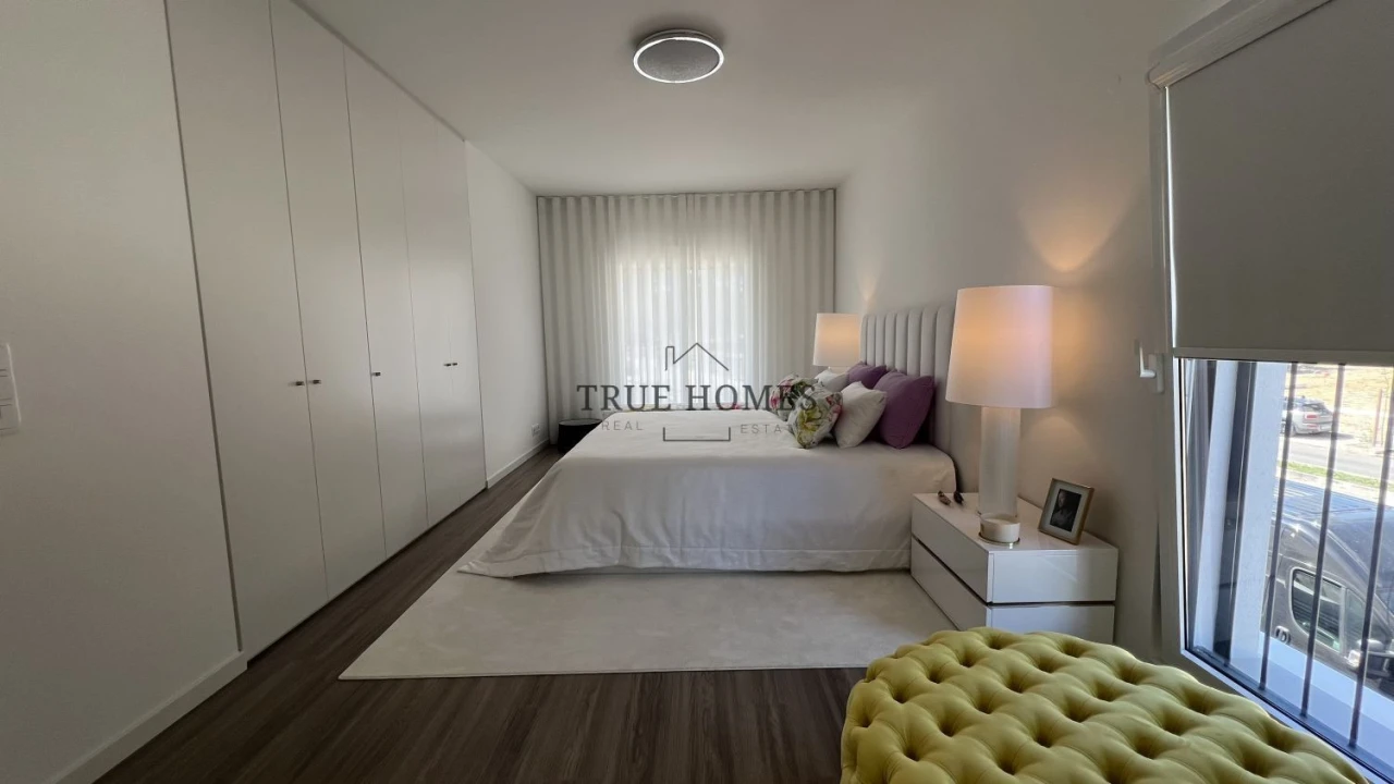 Apartamento T3 para Venda em Corroios Foto 26