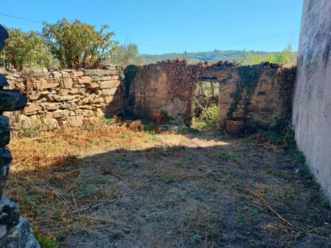 Moradia T4 para Venda em Varzea dos Cavaleiros Foto 37