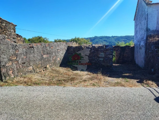 Moradia T4 para Venda em Varzea dos Cavaleiros Foto 36