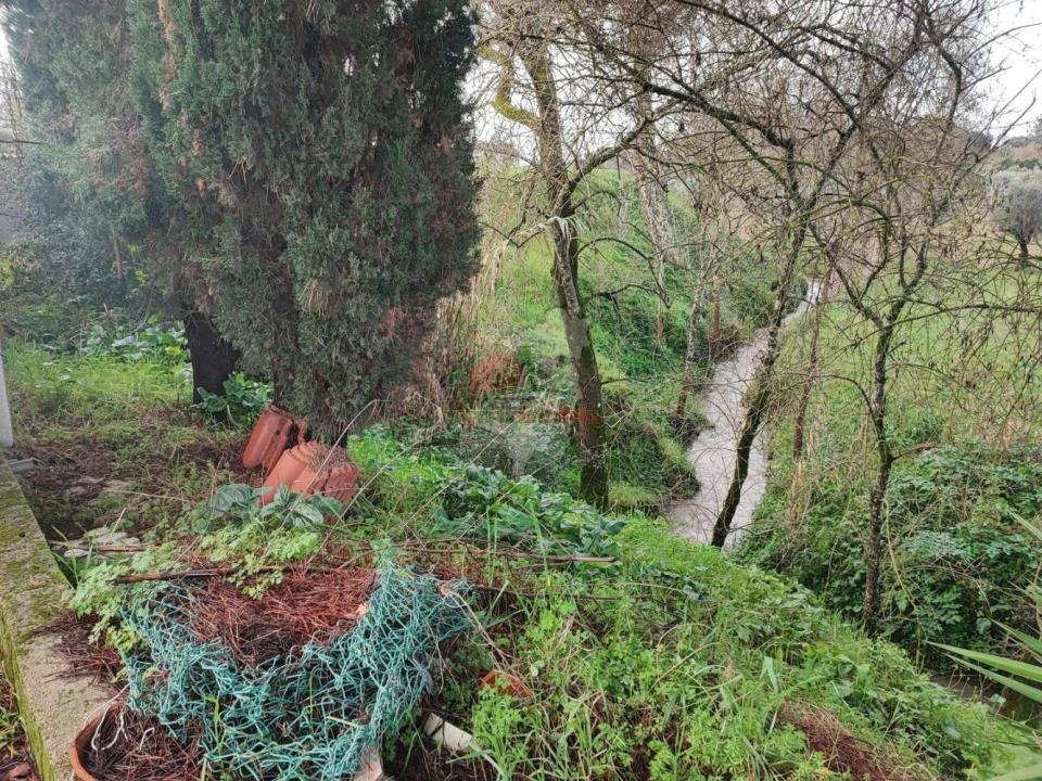 Moradia T3 para Venda em Casais e Alviobeira Foto 33