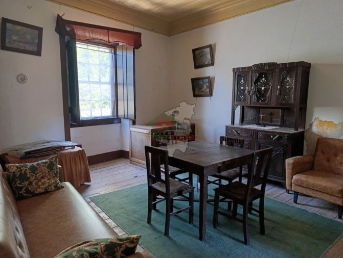 Moradia T3 para Venda em Abrantes (São Vicente e São João) e Alferrarede Foto 9