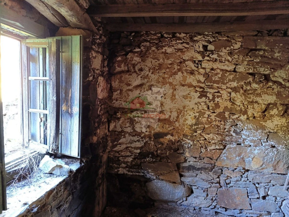 Quinta T2 para Venda em Sobreira Formosa e Alvito da Beira Foto 29