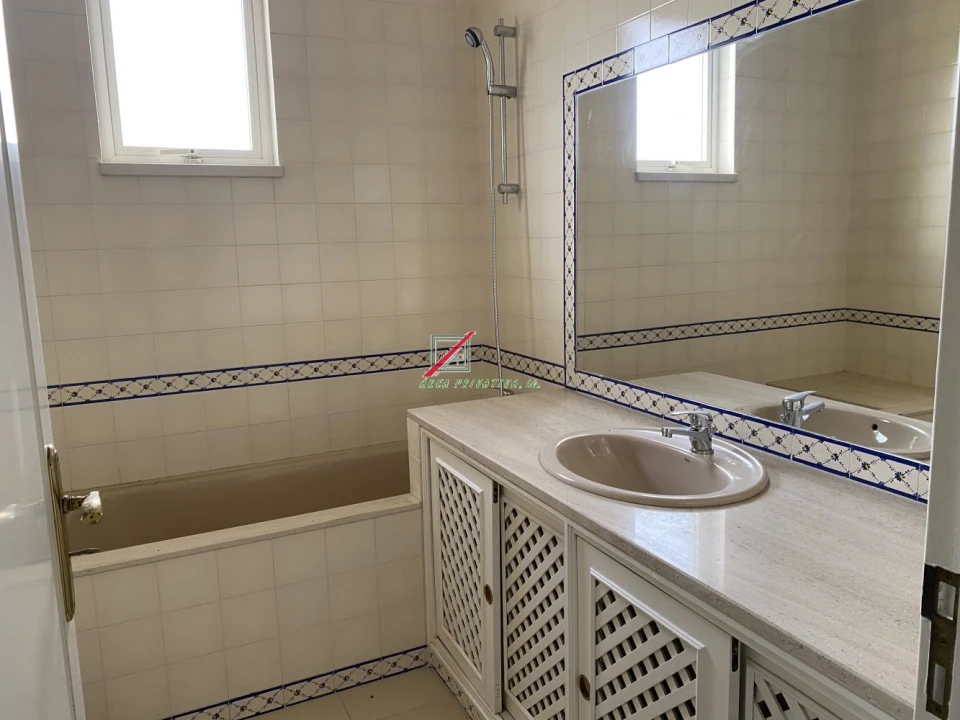 Apartamento T4 para Venda em Cascais e Estoril Foto 43