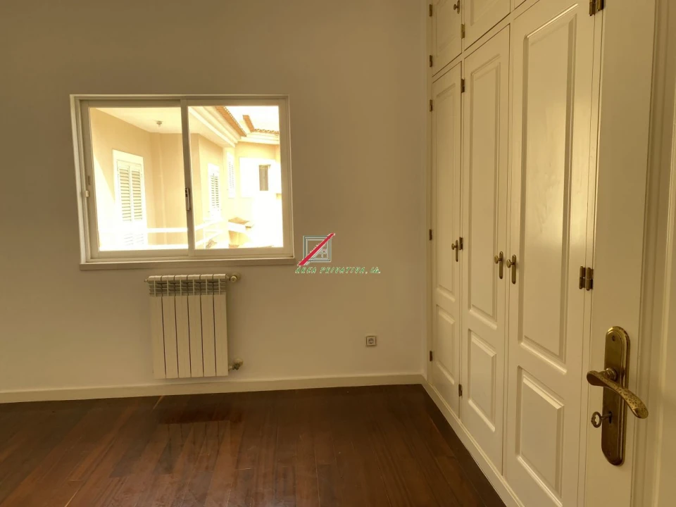 Apartamento T4 para Venda em Cascais e Estoril Foto 55