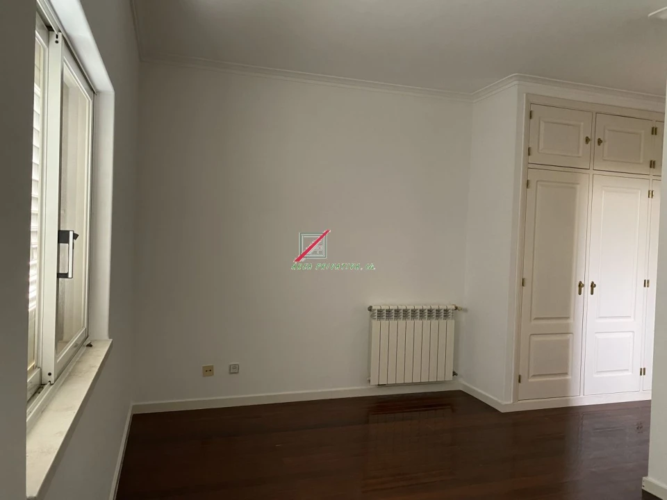 Apartamento T4 para Venda em Cascais e Estoril Foto 50