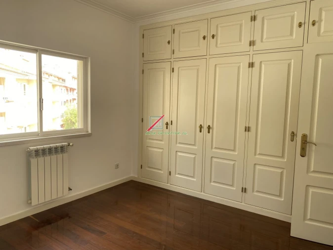 Apartamento T4 para Venda em Cascais e Estoril Foto 57