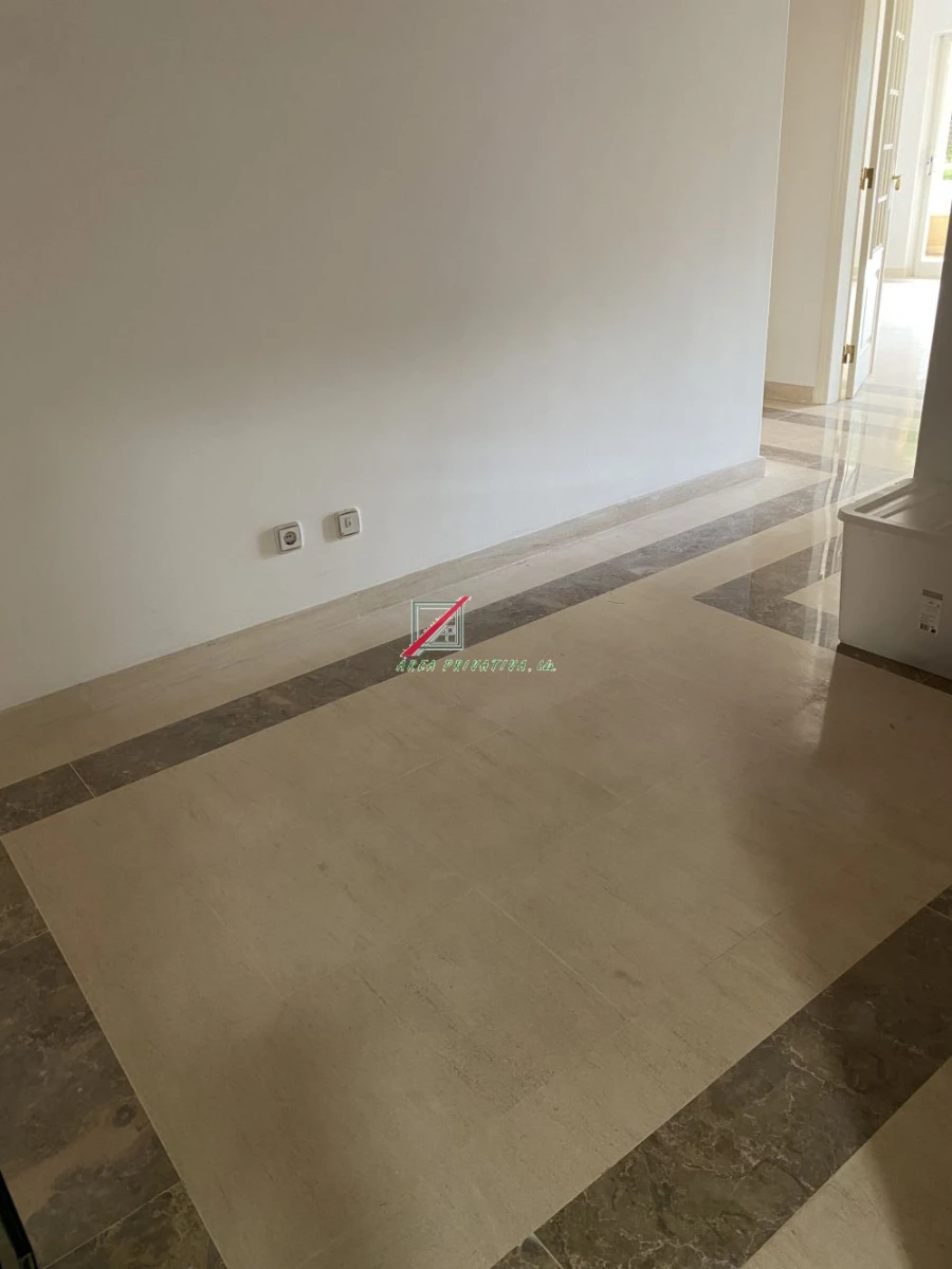 Apartamento T4 para Venda em Cascais e Estoril Foto 31